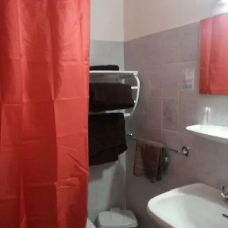 Hotel Du Bourg Ugine