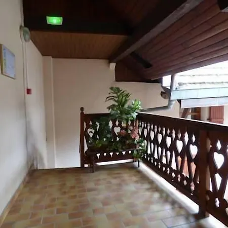 Hotel Du Bourg 2*