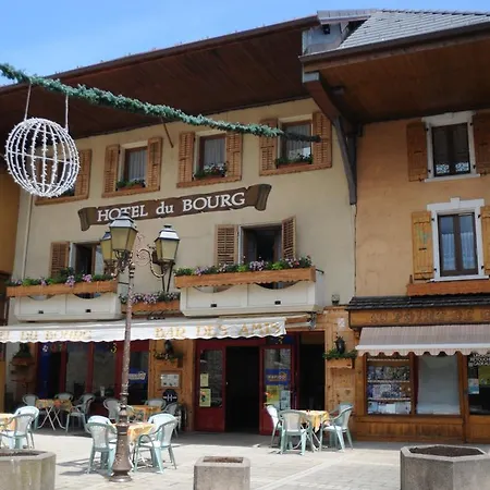 Du Bourg Szálloda 2*