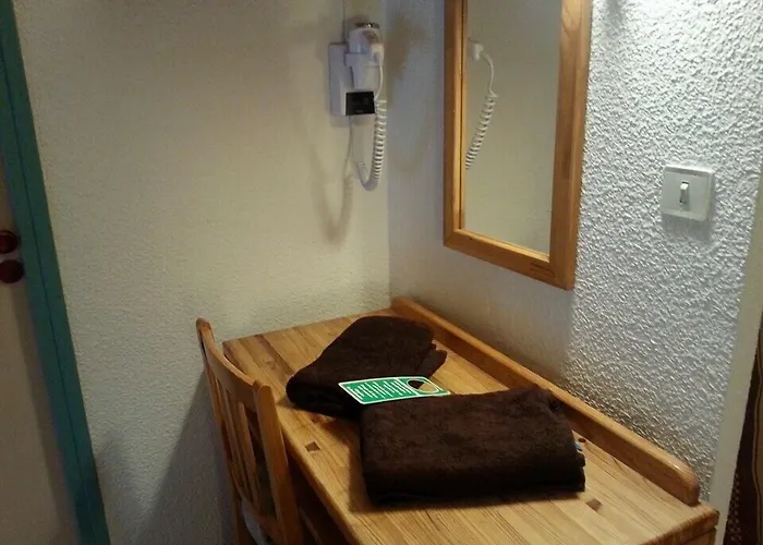 Hotell Du Bourg Ugine